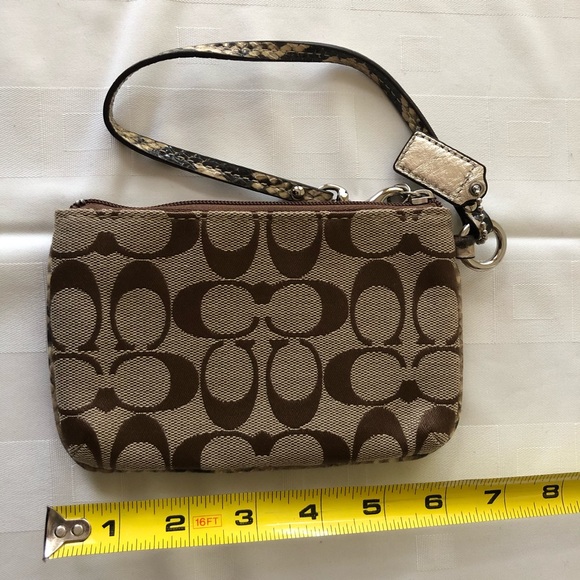 Coach wristlet - Picture 2 of 3